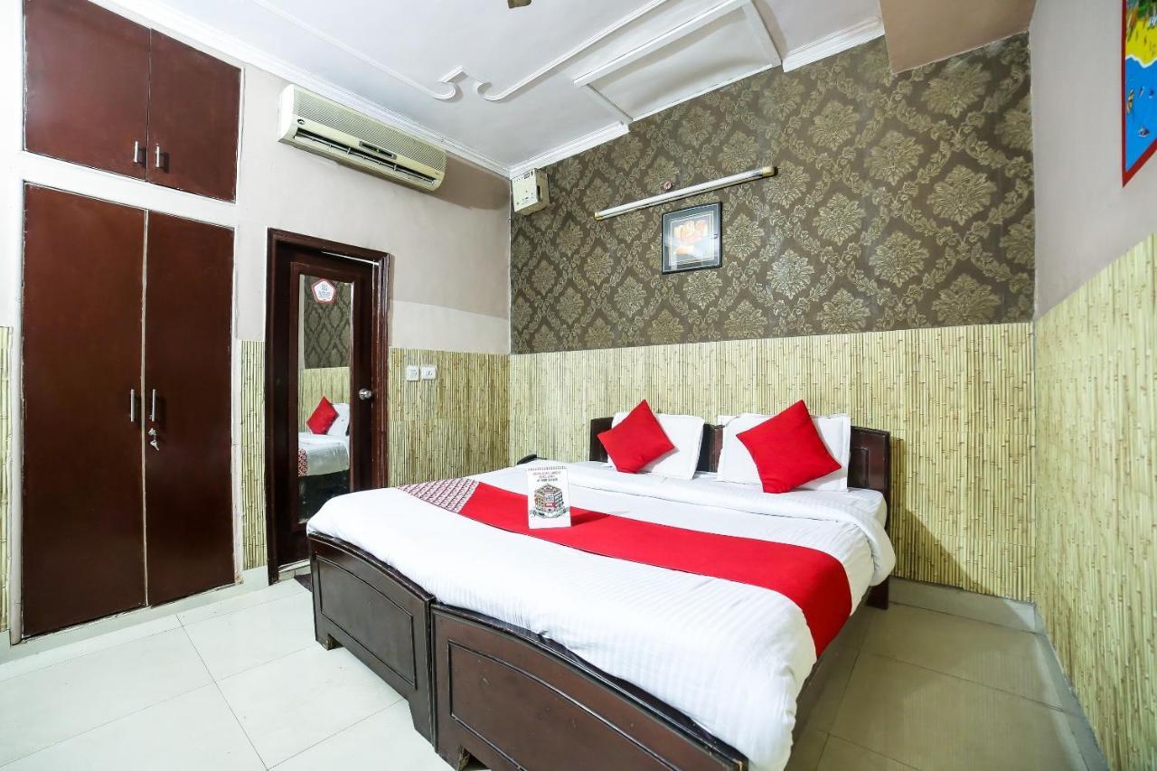 Oyo Downtown Inn Near Leisure Valley Park Гургаон Екстериор снимка
